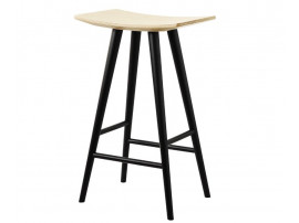 Tabouret de bar scandinave modèle Mikado. H 65 cm.