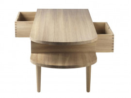 Banc scandinave modèle Radius. 