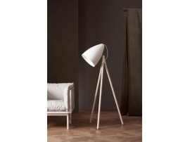 Lampadaire scandinave modèle Orbit