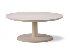 Table basse scandinave modèle Pon.  Ø 90 cm. 