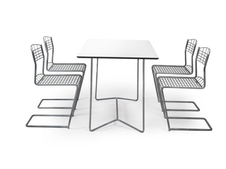 Outdoor table model High-Tech 110 cm. | Galerie Møbler