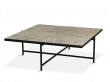 Table basse scandinave en marbre de Carrare. 90 cm. Structure noire. 