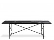 Table de repas scandinave en marbre de Carrare. 230 cm. Structure noire. 