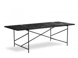 Table de repas scandinave en marbre de Carrare. 230 cm. Structure noire. 