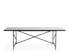 Table de repas scandinave en marbre de Carrare. 230 cm. Structure noire. 