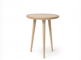 Table d'appoint scandinave modèle Accent chêne.  Ø 45 cm, 2 tailles