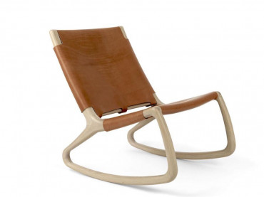 Fauteuil à bascule ou rocking chair scandinave modèle Rocker chêne blanchi