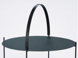 Edge outdoor tray table Ø 76 cm