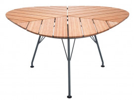 Table de repas scandinave d'extérieur  modèle Leaf, 9 pers.