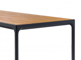 Table de repas scandinave d'extérieur  modèle Four Black, 8 pers.