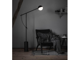 Lampadaire scandinave modèle Balancer. 