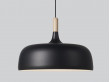 Suspension scandinave modèle Acorn. Noir