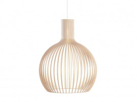 Suspension scandinave modèle  Octo 4240. Noyer. 