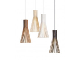 Suspension scandinave modèle   Secto 4200. 