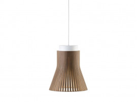 Suspension scandinave modèle  Petite 4600. 