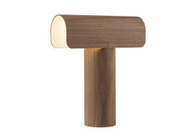 Lampe de table scandinave modèle Teelo 8020. Noyer.  