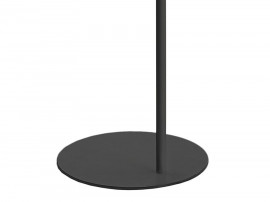 Lampadaire scandinave modèle Secto 4210. 