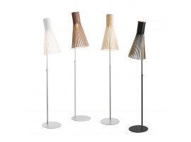 Lampadaire scandinave modèle Secto 4210. 