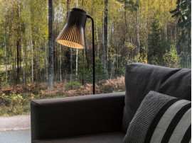 Petite 4610 Floor Lamp. Walnut. 