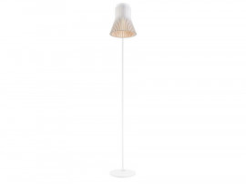 Petite 4610 Floor Lamp. Walnut. 