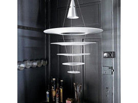 Suspension scandinave Enigma 545 Blanc ou noir