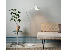 Lampadaire ou liseuse scandinave NJP Court 4 coloris