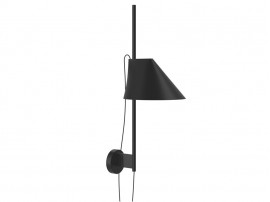 Yuh wall lamp . Black