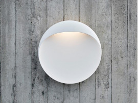 Flindt wall lamp. 3 sizes, 3 colors