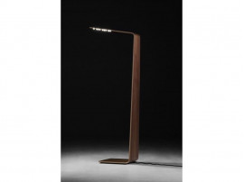 Lampadaire scandinave modèle Led 2. Exterieur blanc ou noir.