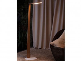 Lampadaire scandinave modèle Swan. 