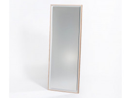 Float standing mirror