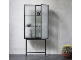 Vitrine scandinave modèle Haze. 