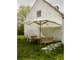 Parasol scandinave modèle Atlantis 330. 