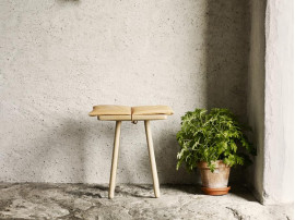 Tabouret scandinave modèle Georg Jubilee. 