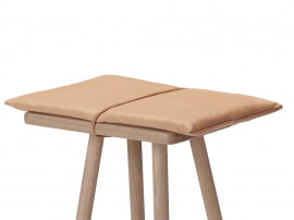 Tabouret scandinave modèle Georg Jubilee. 