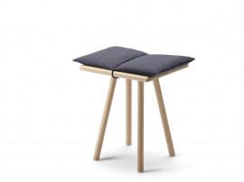 Tabouret scandinave modèle Georg. Naturel