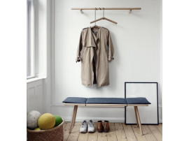 Banc scandinave modèle Georg. Naturel