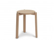 Tabouret scandinave modèle Nomad. 