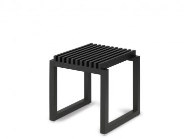 Tabouret scandinave modèle Cutter. Chêne noir. 