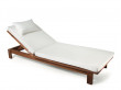 Chaise longue scandinave modèle Skanör. 