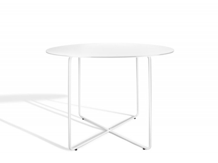 Table scandinave modèle Resö. 100 cm. Verre
