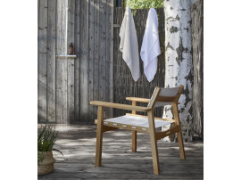 Fauteuil scandinave modèle Djurö. 