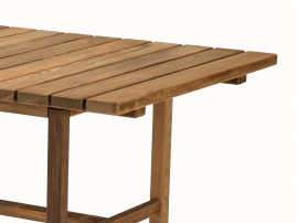 Table de repas scandinave pour 6 pers. modèle Djurö. 