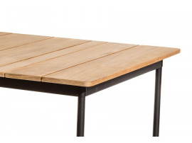 Table de repas scandinave pour 6 pers. Modèle Grinda.  