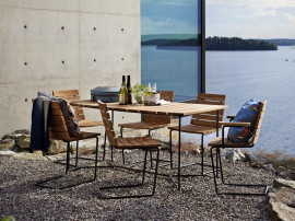 Table de repas scandinave pour 6 pers. Modèle Grinda.  