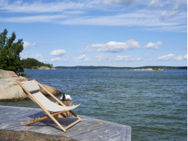 Chaise longue scandinave modèle H55. 