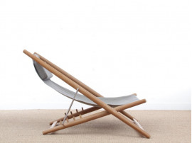 Chaise longue scandinave modèle H55. 