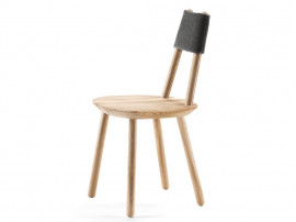 Naïve chair wood