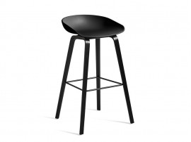 Tabouret de bar scandinave About A Stool AAS 32. 65 cm ou 74 cm