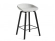 Tabouret de bar scandinave About A Stool AAS 33 tapissé. 65 cm ou 75 cm